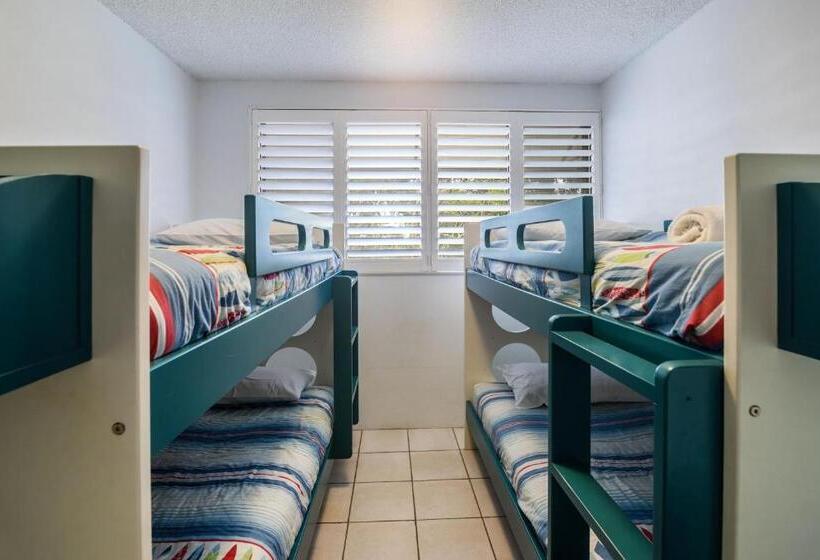 Семейные Апартаменты 3 Спальни, Sunseeker Lodge