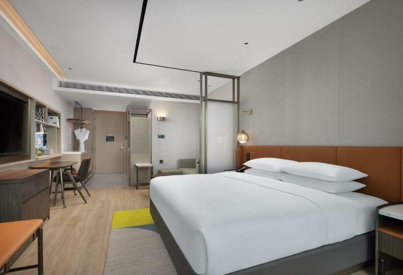 Номер Superior, Home2 Suites By Hilton Guiyang Airport