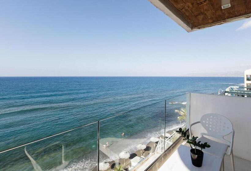 Полулюкс Вид на Море, Kahlua Sea View Suites