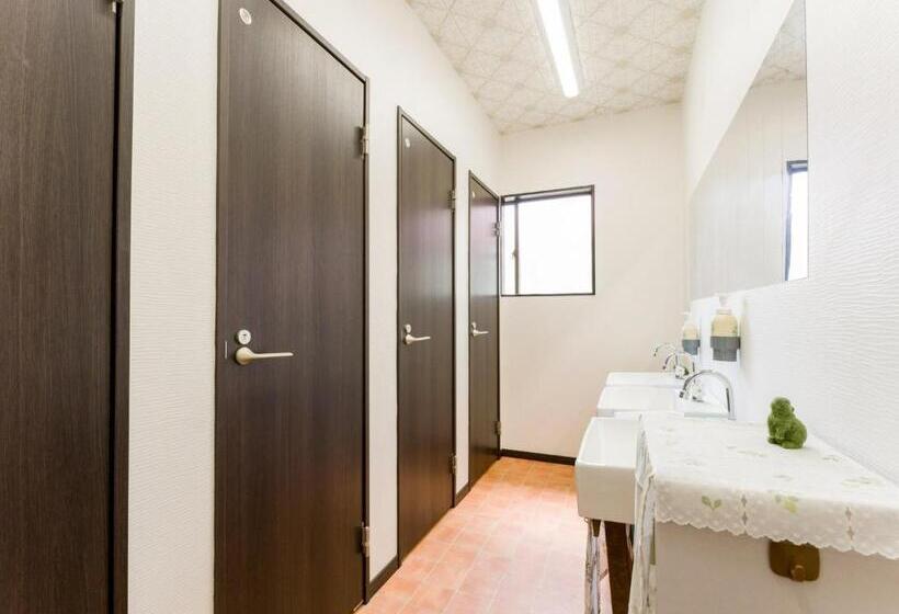 Студия Стандарт, Yuraku Izuoshima  Hostel