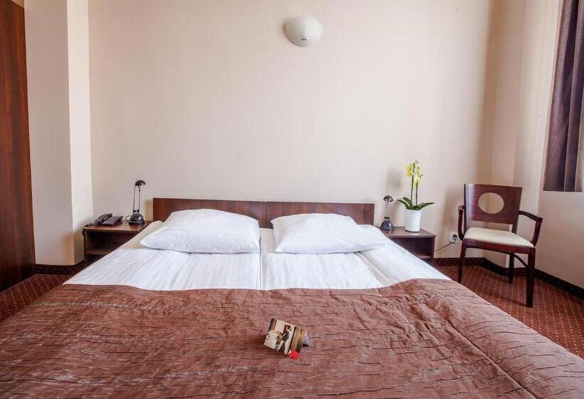 标准间, Diament Economy Gliwice