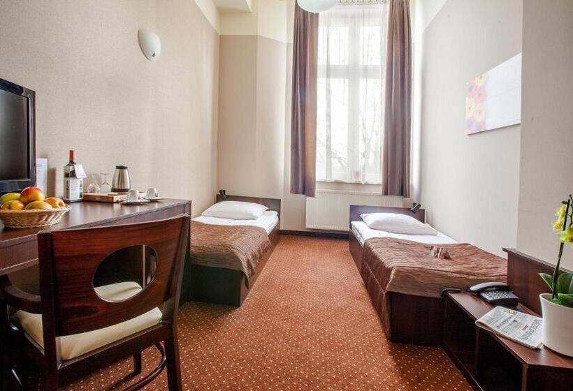 标准间, Diament Economy Gliwice