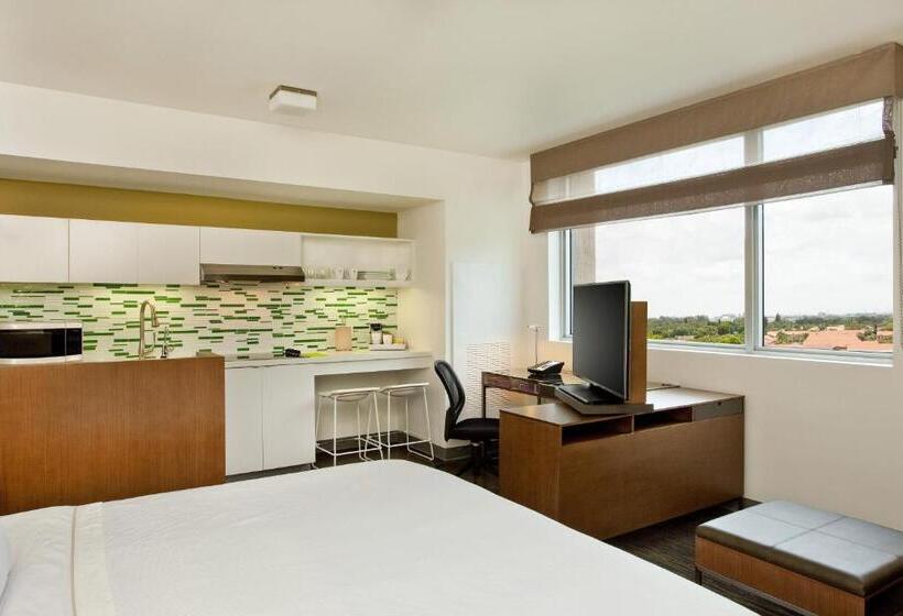 סטודיו סטנדרט, מיטה זוגית, Element Miami Doral
