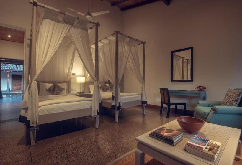 Люкс Вид на Сад, Wallawwa