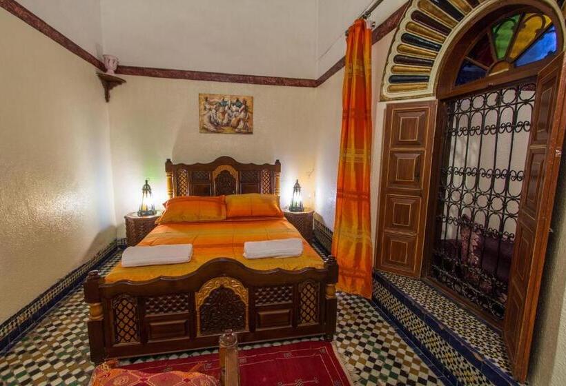 اتاق سوپریور چهار تخته, Riad Meski
