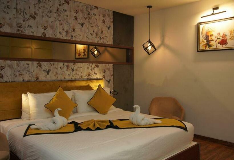 Номер Deluxe Кровать Кинг, Namo Residency