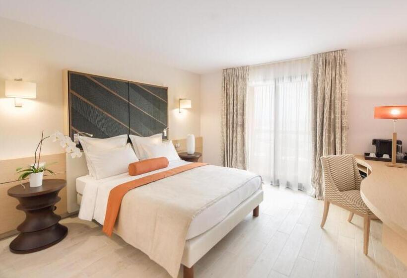 اتاق سوپریور با چشم‌انداز باغ, Akoya Hotel & Spa