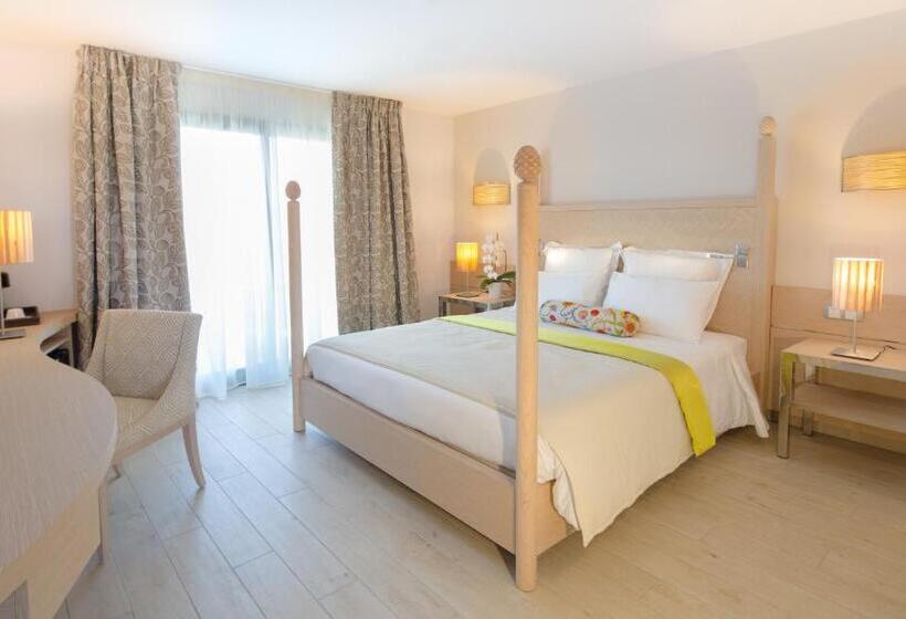 اتاق سوپریور با چشم‌انداز دریا, Akoya Hotel & Spa