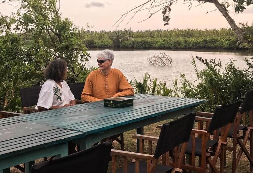 Вилла 1 Спальня Вид на Сад, Back Of Beyond   Wellness Retreat