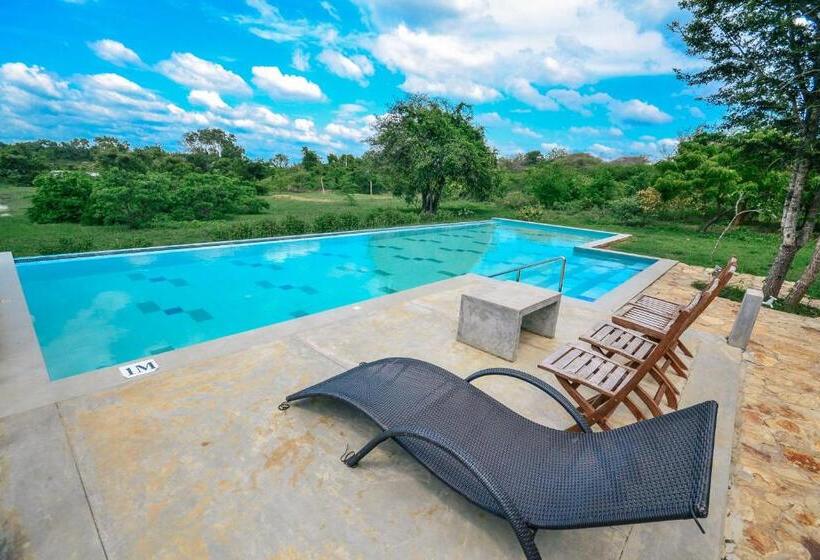 Вилла 1 Спальня Вид на Сад, Back Of Beyond   Wellness Retreat