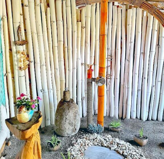 Бунгало Стандарт, Coconut Garden Beach Resort