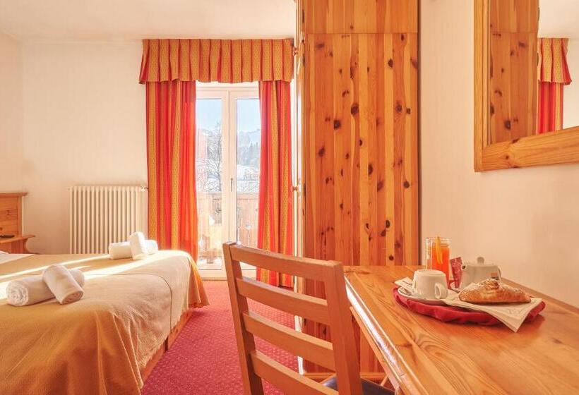 Четырехместный Номер Стандарт, Family Hotel Polsa