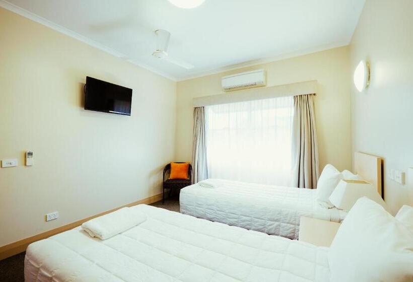 Апартаменты 2 Спальни, Club Motor Inn