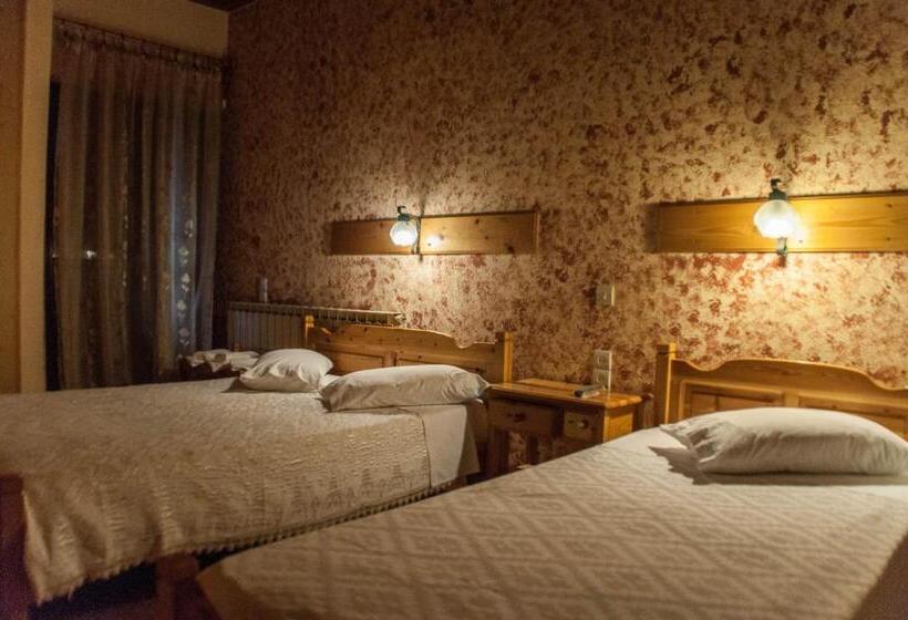 Номер Стандарт Трехместный, Christofer S Rooms