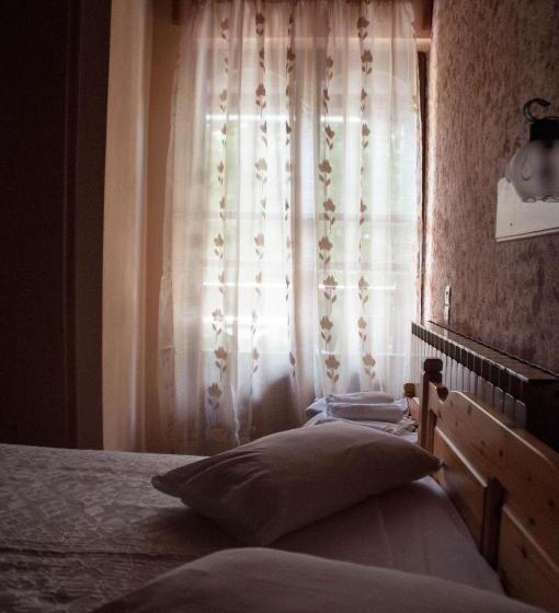 Номер Стандарт Трехместный, Christofer S Rooms