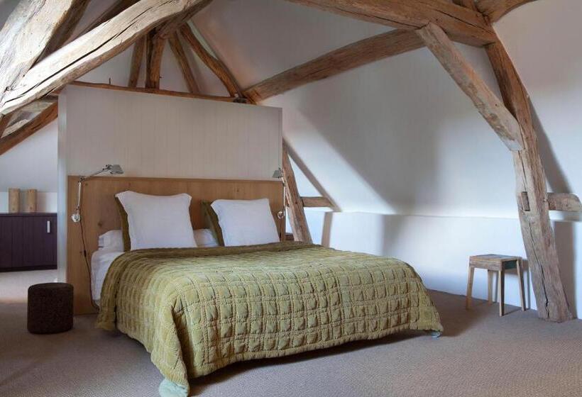 キングサイズベッドのスイートルーム, Chateau De La Resle   Design Hotels