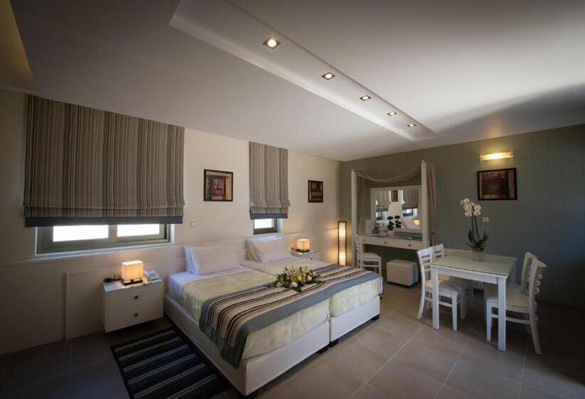 Студия Deluxe, Mantinia Bay