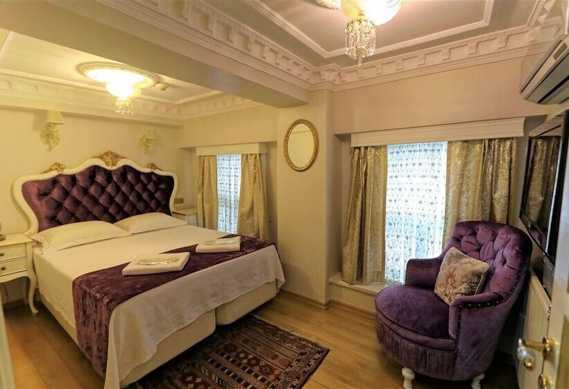 2 Bedroom Family Suite, Romantic Mansion