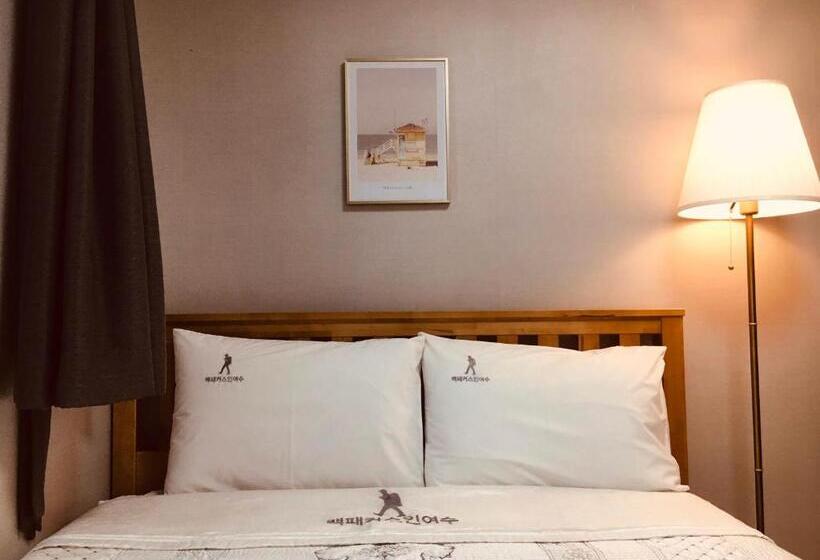 Номер Basic, Backpackers In Yeosu