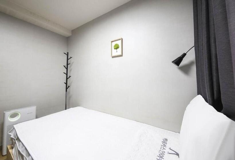 Номер Стандарт Индивидуальный, Backpackers In Yeosu