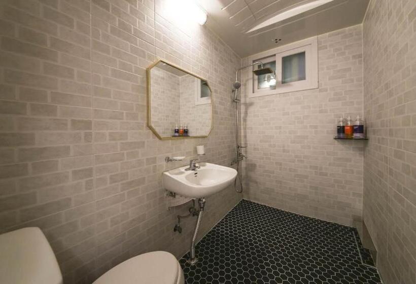 Номер Стандарт Трехместный, Backpackers In Yeosu