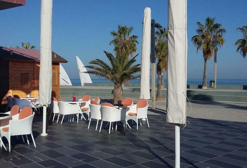 スタンダードスタジオ, Apartamentos Bernat Pie de Playa 3000