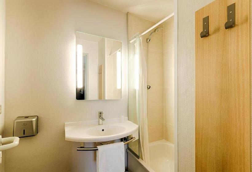 اتاق استاندارد چهار تخته, B&b Hotel Rouen Parc Des Expos Zénith