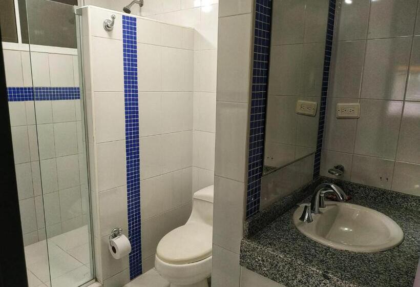 스위트, Vallclaire Suites