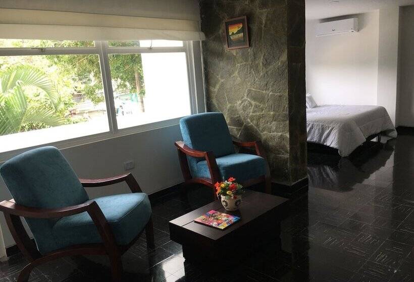 이그제큐티브 스위트, Vallclaire Suites