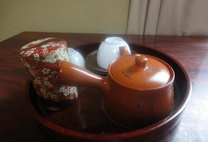Номер Стандарт, Kasuga Ryokan