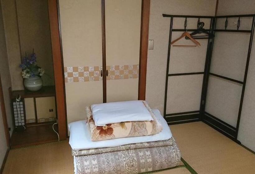Номер Стандарт, Kasuga Ryokan