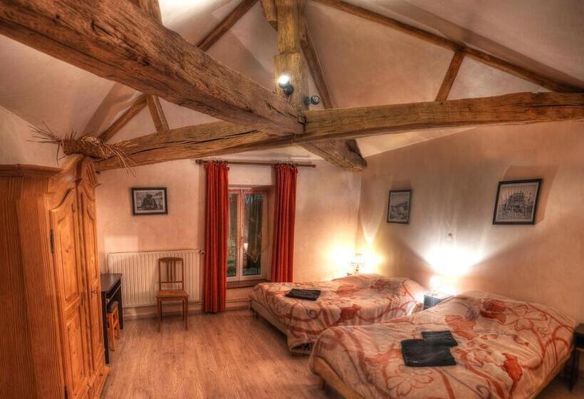 Семейный Номер, La Ferme Des 3 Suissesses