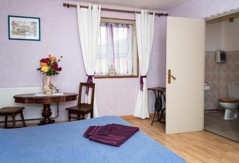 Номер Стандарт Трехместный, La Ferme Des 3 Suissesses