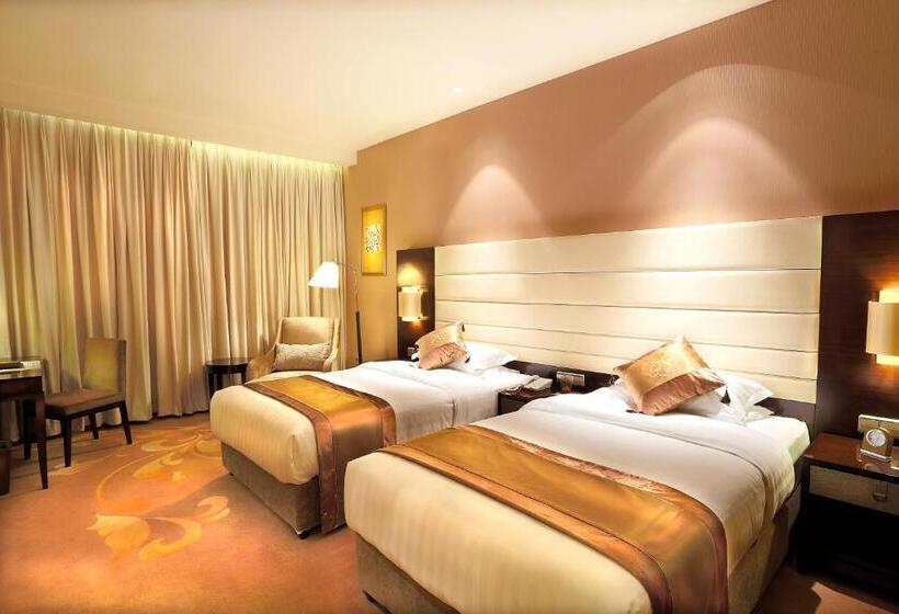 Camera Deluxe, Ritan Hotel Downtown Beijing