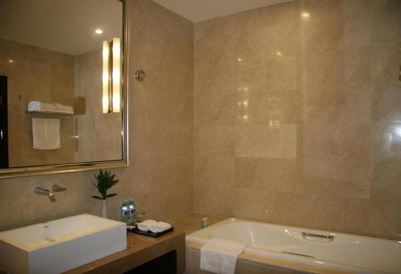 Suite Deluxe, Ritan Hotel Downtown Beijing