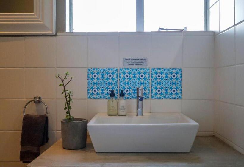 Семейный Номер, Saronsberg Vineyard Cottages