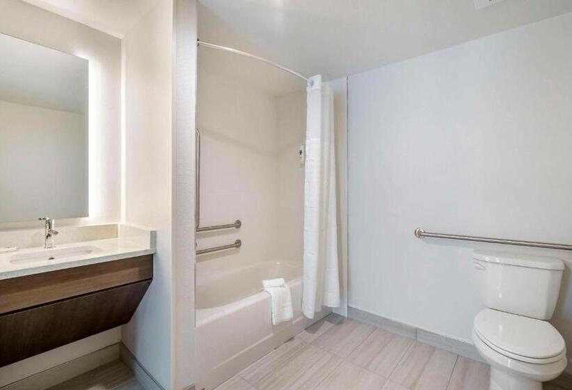 Номер Стандарт Адаптированный для Инвалидов, Comfort Inn & Suites New Port Richey Downtown District
