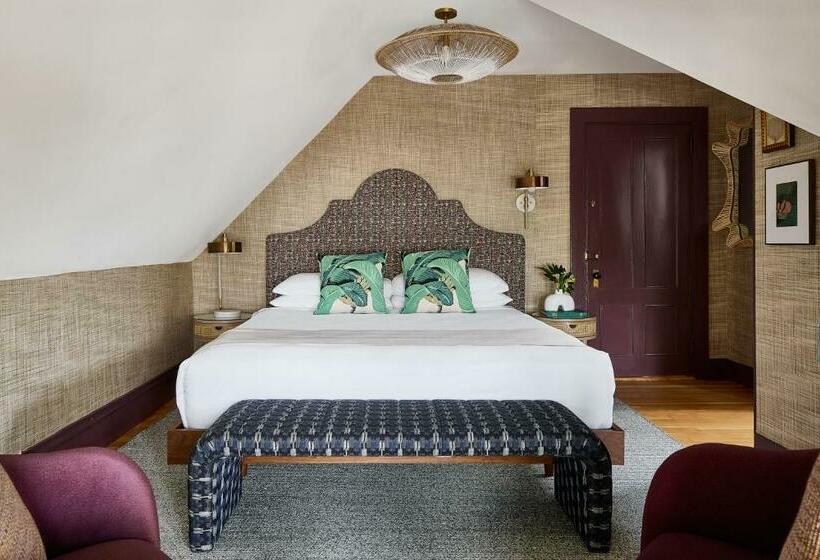 전망 디럭스룸 킹침대, The Coco, The Edgartown Collection