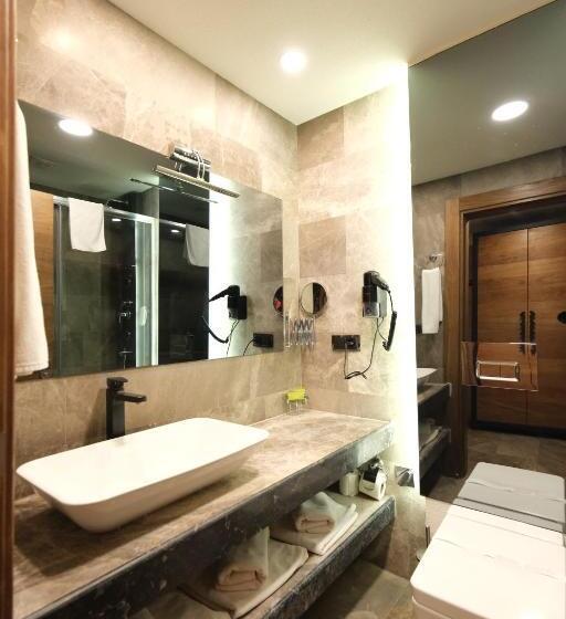 デラックストリプルルーム, Kosa Otel çeşme