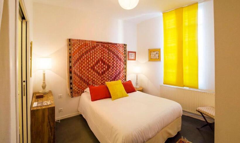 Номер Стандарт, La Ferrade Chambres D Hôtes B&b