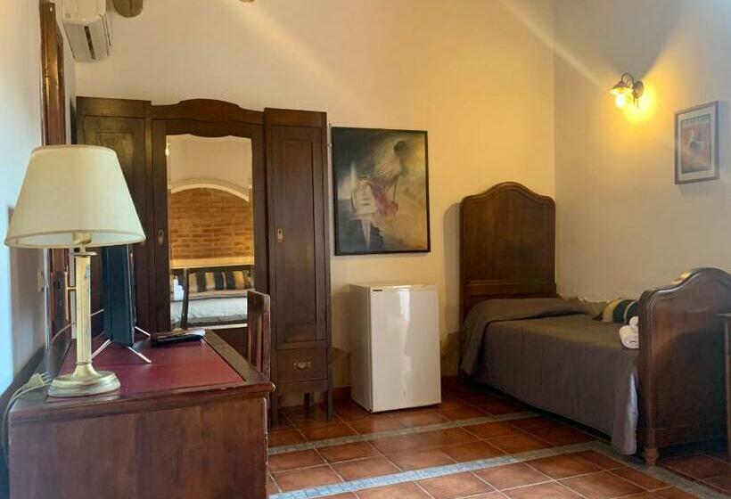 Номер Стандарт Трехместный, Aranceto Hotel Agriturismo