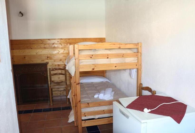 Четырехместный Номер Стандарт, Aranceto Hotel Agriturismo