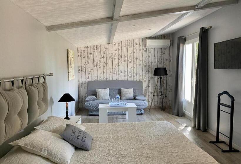 Люкс с Террасой, Domaine Au Coeur Des Alpilles