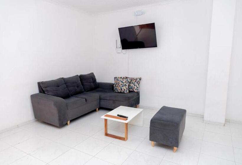 Apartamento 3 Dormitórios, Edificio Sandra