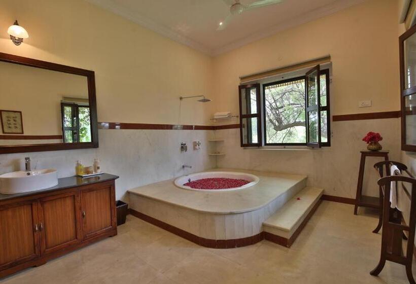 豪华套房, Roop Niwas Kothi, Near Mandawa