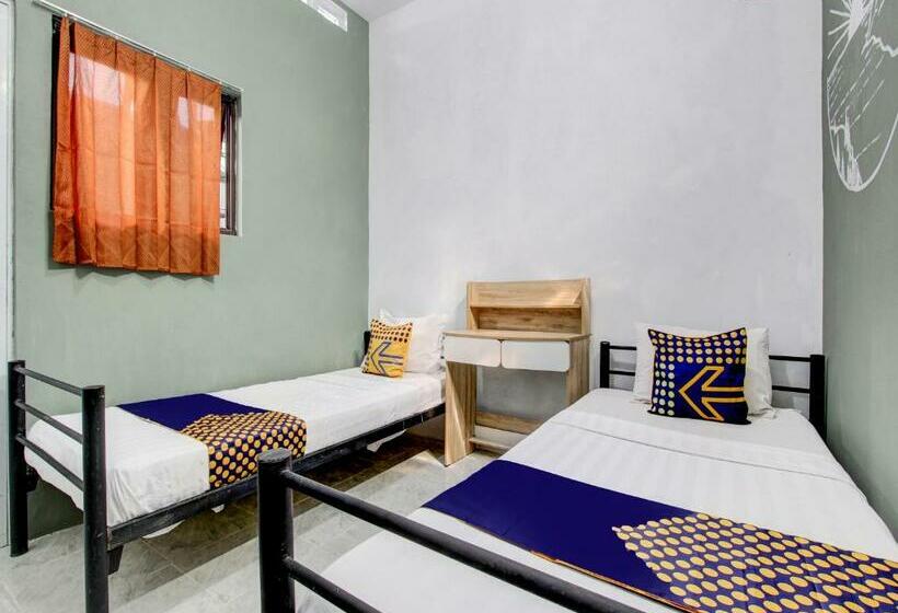 Номер Economy, Spot On 92490 Casa Homestay Syariah