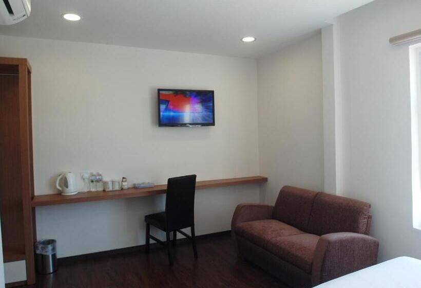 Quarto Estandar Cama King, Nagoya Inn