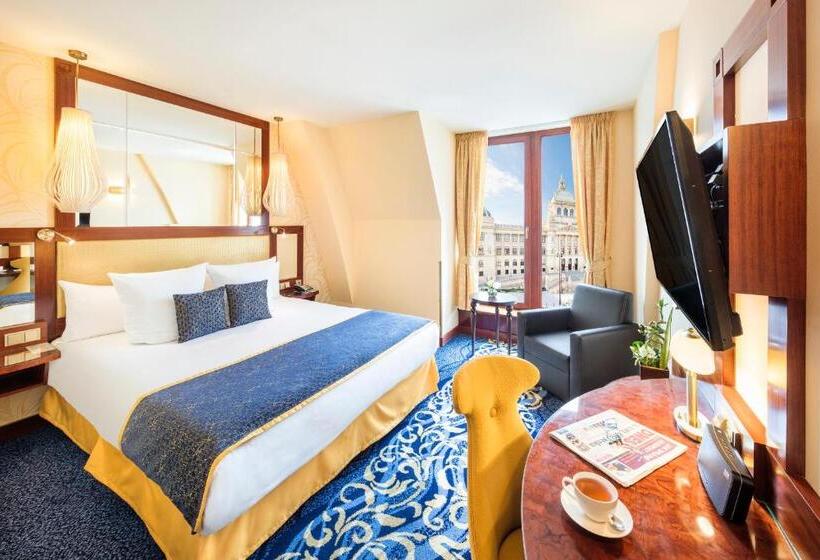 Quarto Familiar, Occidental Praha Wilson