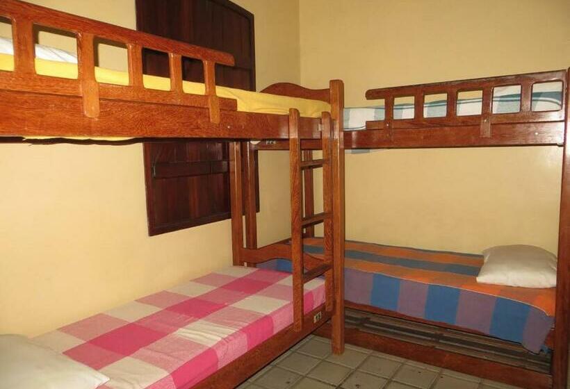 공동 객실, Pelados Beach Hostel