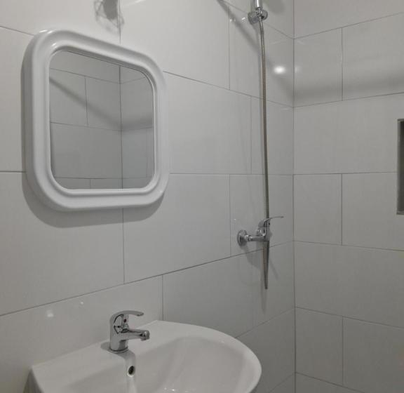 اتاق لوکس, Limestone Sun Suites